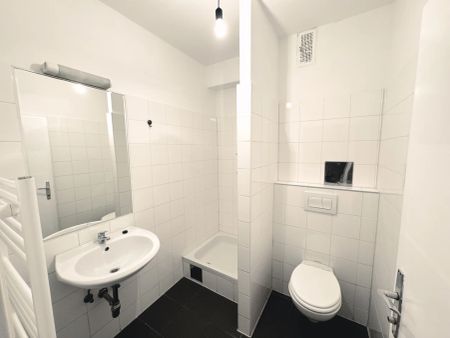 NEU! Preisgünstige 1-Zimmerwohnung mit Loggia nahe Wien zu vermieten! Tiefgaragenstellplätze verfügbar! - Foto 3