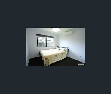 Central Location & Easy Living - Photo 4