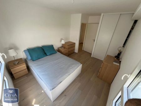 Appartement à louer 3 pièces 75.82m² - Photo 3