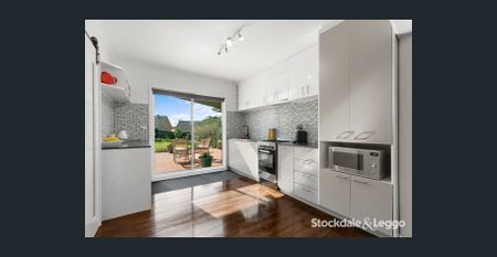 House with a View - Photo 5