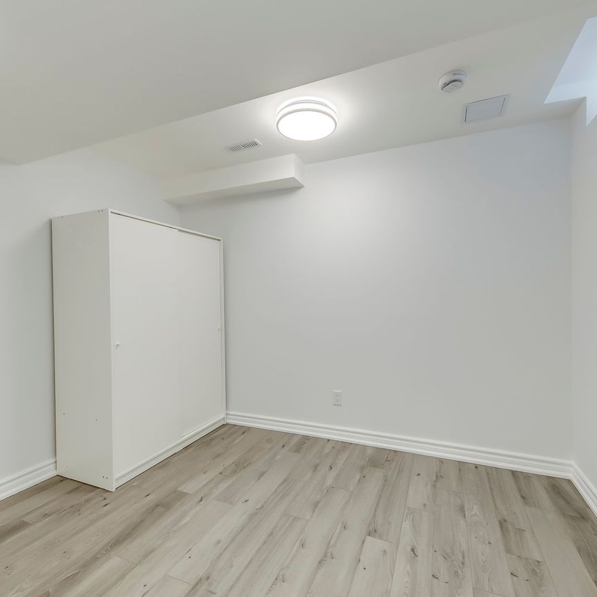 For Lease - 5492 Haddon Hall Road Unit# Lower, Mississauga, Ontario - Photo 1