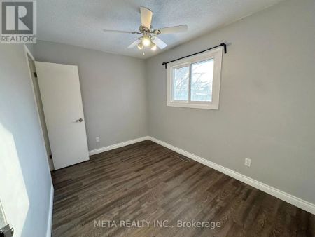 1398 LAKEFIELD STREET - Photo 5