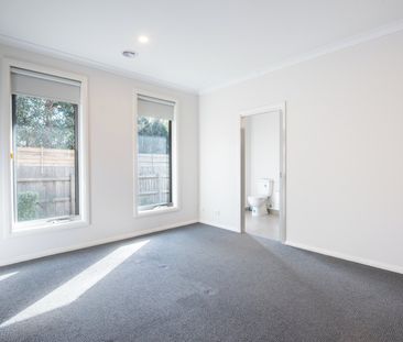 Modern Beachside Townhouse in a FHS Zone - Photo 3