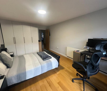 3 bedroom private hall to rent - Photo 5