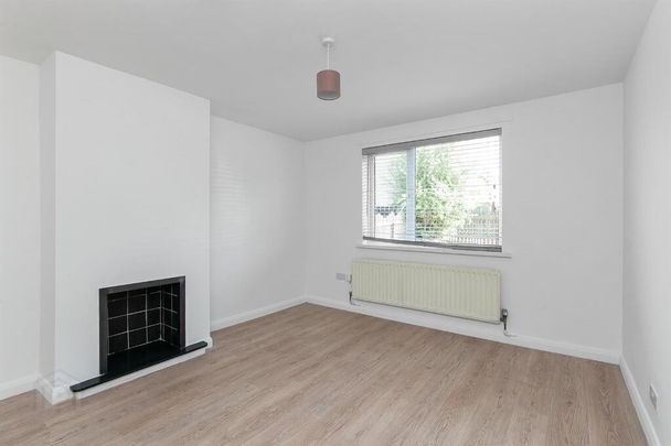 33 Westmount Avenue, Carrickfergus, BT38 8DQ - Photo 1