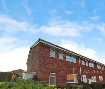 3 bedroom end of terrace house to rent - Photo 5