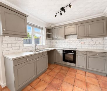 4 bedroom detached house to rent - Photo 6