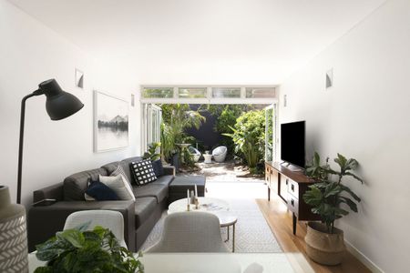 546 Elizabeth Street, Redfern NSW 2016 - House For Rent | Domain - Photo 2