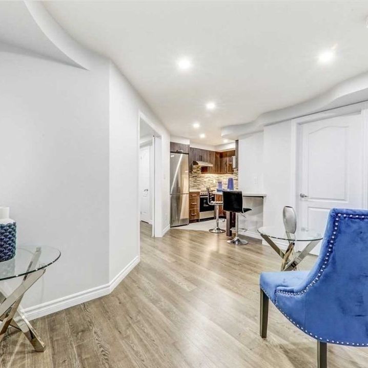 For Lease - 8 Eaton Park Lane Unit# 20, Toronto, Ontario - Photo 1