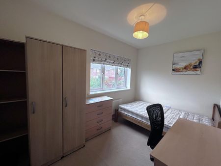 7 bedroom detached house to rent - Photo 5