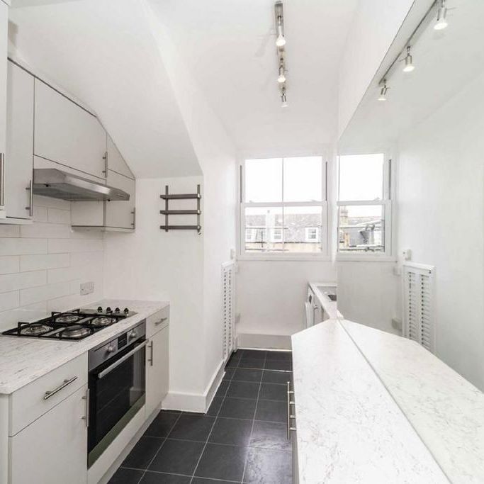 1 bedroom flat to rent - Photo 1
