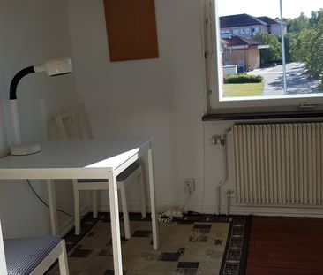 Carlavägen, Eskilstuna - Photo 3
