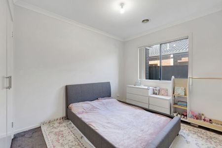 Family Home in Craigieburn - Photo 5