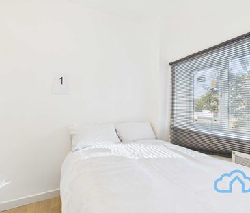 RM1 Well Hall Road | Eltham | London | SE9 6SF - Photo 2