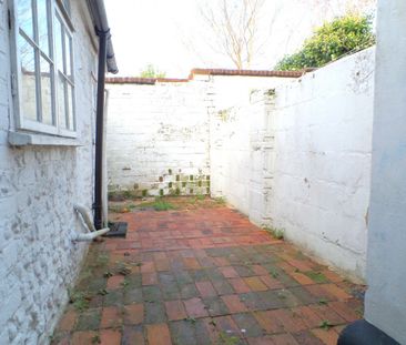 3 bedroom house to rent Orchard Street, Chichester, PO19 - Photo 4