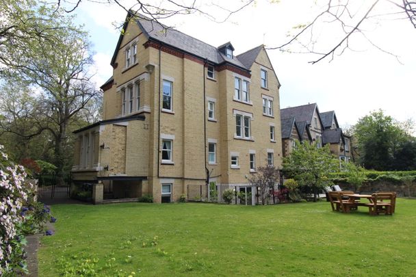 Livingston Drive South, Aigburth, L17, L4, Chiltern - Photo 1