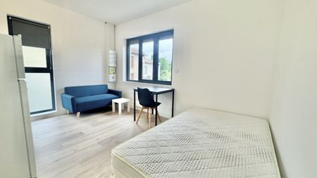 Studio + place de parking Villeurbanne (69100) Le bien en vidéo - Photo 2