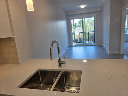 Brand New Jacob Building - Photo 2