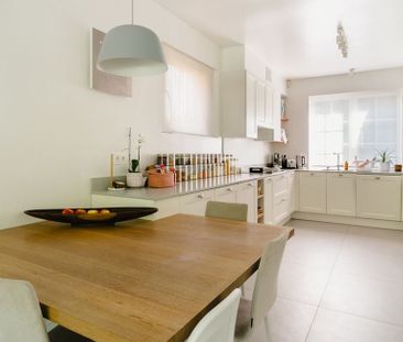 Woning te huur in Ukkel voor € 5.200 met 4 slaapkamers - Photo 3