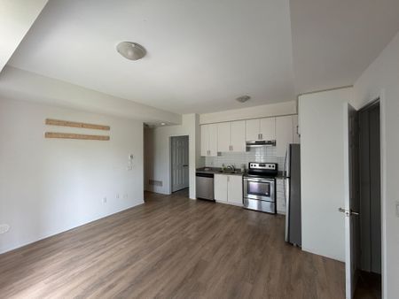 For Lease - 1 Beckenrose Court Unit# 5, Brampton, Ontario - Photo 2