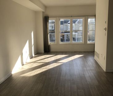 For Lease - 9 Dunes Drive, Wasaga Beach, Ontario - Photo 1