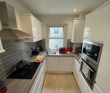 Room in a Shared Flat, Wetherden Street, E17 - Photo 1