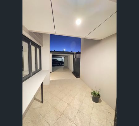 14 Penzance Circuit, Glendalough, WA 6016 - Photo 2