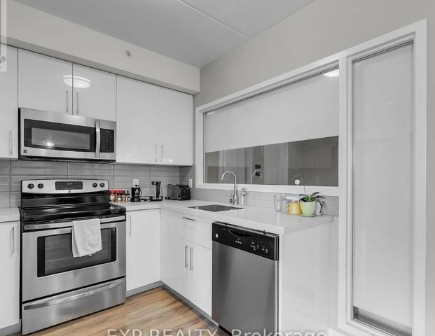 1291 Gordon St, Guelph - Photo 1