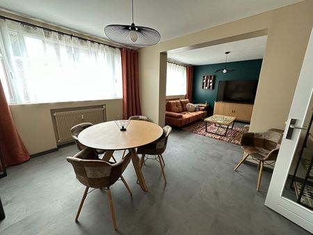 Location Appartement 4 pièces 94m² - Photo 2