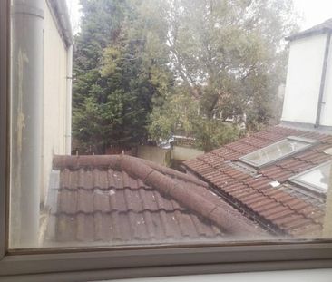Room in a Shared House, Wells Road, BS4 - Photo 2