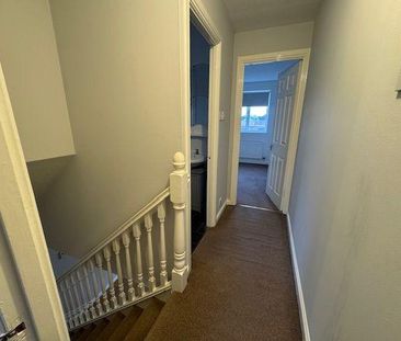2 bedroom semi-detached house to rent - Photo 3