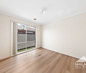 Family Home - Photo 6