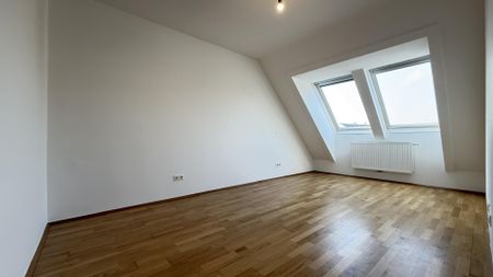 4 Zimmer - DG - Wohnung mit 2 Bädern und 8m² Terrasse! Weitblick! Hochwertige Ausstattung! - Foto 4
