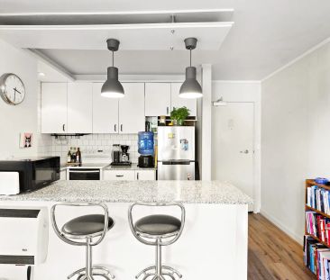 Bright, Private & 400m From The Royal Botanical Gardens - Photo 4