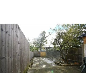 Room in a Shared House, London, E15 - Photo 5