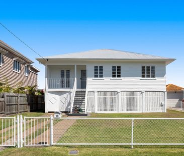 Modern Family Oasis in Nundah - Photo 4