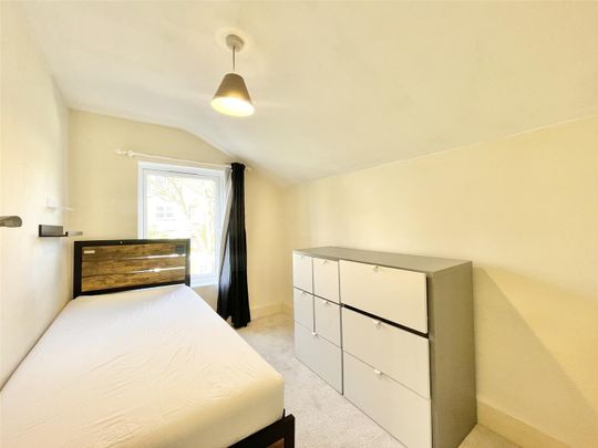 Barclay Road, London - Photo 1