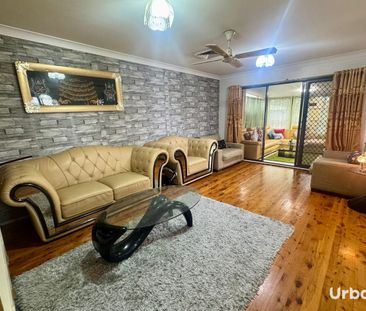 Conveniently Located 3 Bedroom Townhome - Photo 3