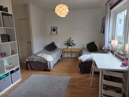 Heljestrandsgatan, Eskilstuna - Photo 4