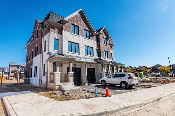 For Lease - 5966 Saigon Street, Mississauga, Ontario - Photo 1