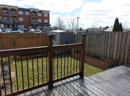 For Lease - 16 Magnificent Way, Hamilton, Ontario - Photo 4