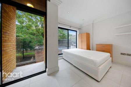 4 bedroom apartment to rent - Photo 4