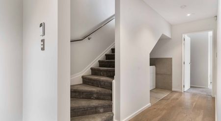 Modern Living - Spacious Four-Bedroom Townhouse - Photo 5