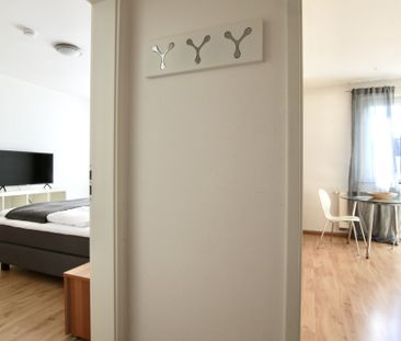 Modern möblierte Wohnung mit Balkon direkt am Zülpicher Platz - Photo 4