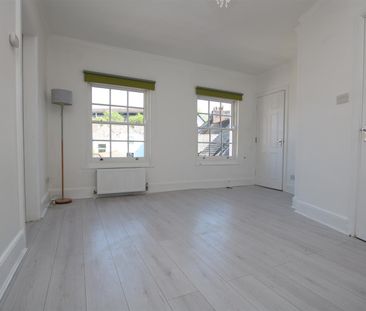 1 bed Flat for let - Photo 6