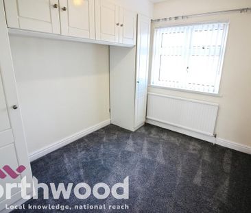 5 bedroom detached house to rent - Photo 1