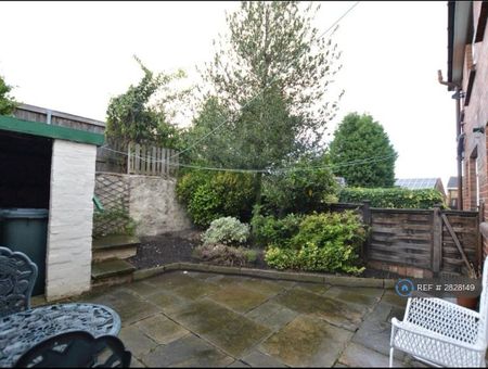 2 bedroom semi-detached house to rent - Photo 3