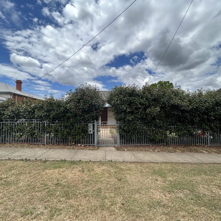 119 Brisbane Street, TAMWORTH NSW 2340 - Photo 1