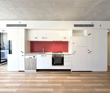 811/152 Sturt Street - Photo 3