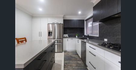 4 Bedroom large airconditioned home in shoal bay - Photo 3